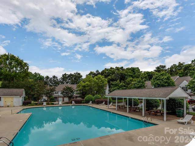 10783 Holly Ridge Boulevard, Charlotte, NC 28216