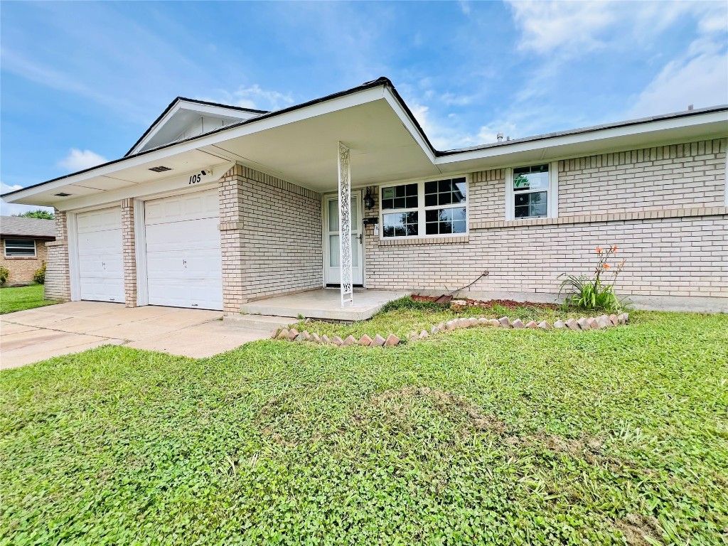 105 SW 6th Street, Moore, OK 73160