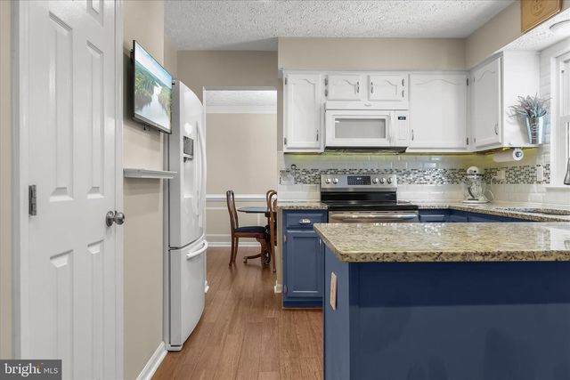 9533 RED APPLE LN, Columbia, MD 21046