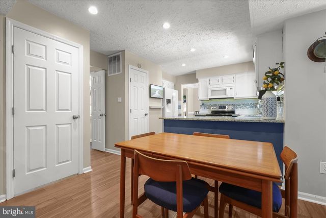9533 RED APPLE LN, Columbia, MD 21046