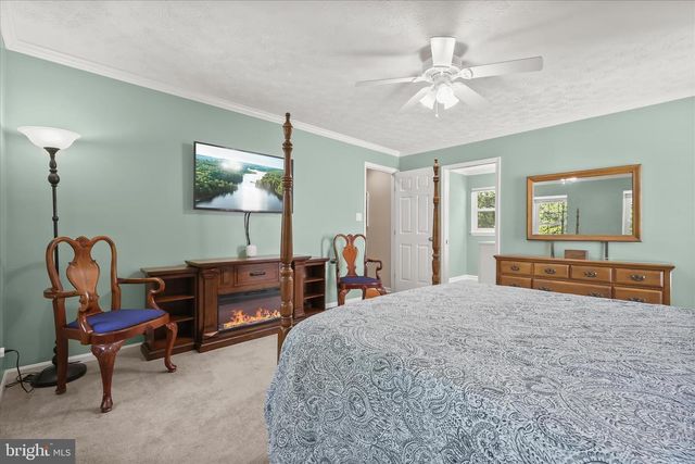 9533 RED APPLE LN, Columbia, MD 21046