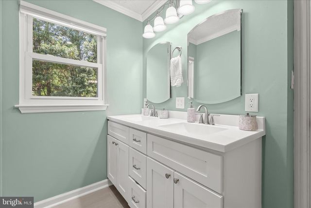 9533 RED APPLE LN, Columbia, MD 21046