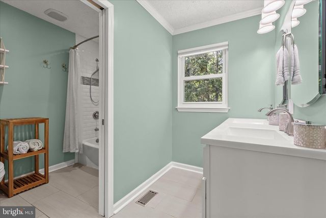 9533 RED APPLE LN, Columbia, MD 21046