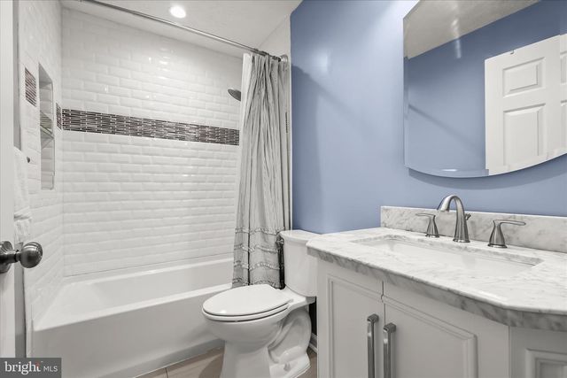 9533 RED APPLE LN, Columbia, MD 21046