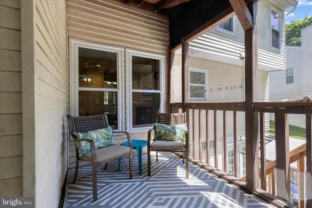 9533 RED APPLE LN, Columbia, MD 21046