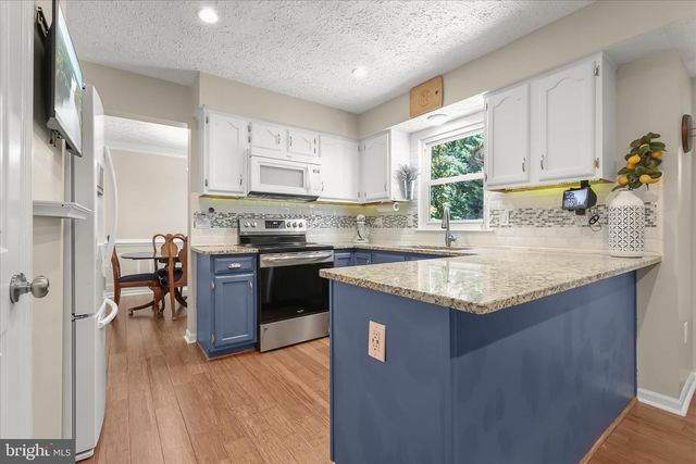 9533 RED APPLE LN, Columbia, MD 21046