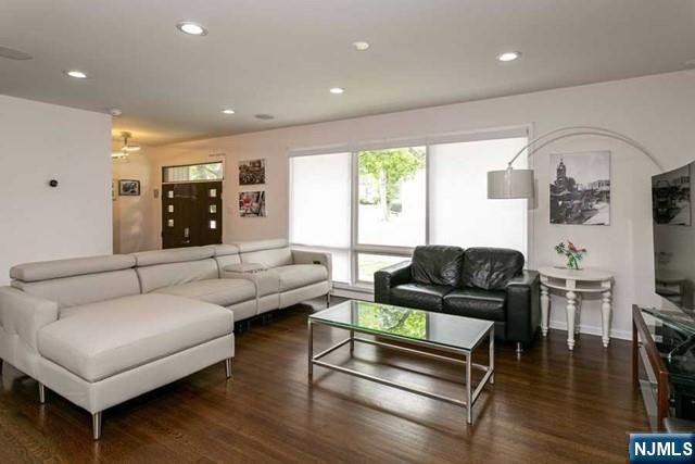 2 Monument Place, Cresskill, NJ 07626