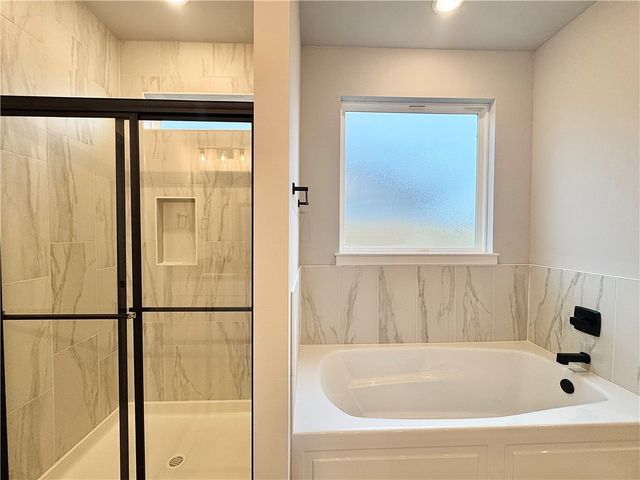 5900 SW Chiefs Avenue, Bentonville, AR 72713