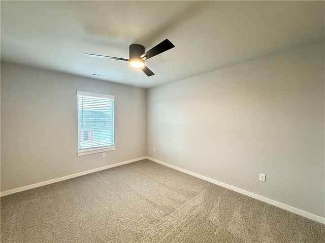 5900 SW Chiefs Avenue, Bentonville, AR 72713