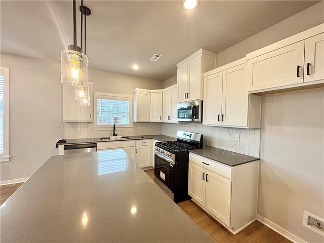 5900 SW Chiefs Avenue, Bentonville, AR 72713