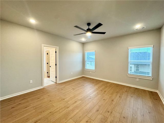 5900 SW Chiefs Avenue, Bentonville, AR 72713