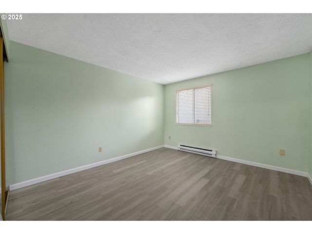 159 Sw FLORENCE Ave C15, Gresham, OR 97080