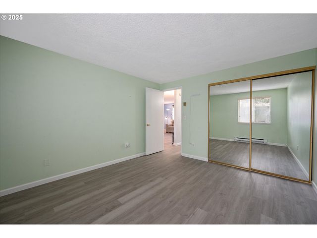159 Sw FLORENCE Ave C15, Gresham, OR 97080