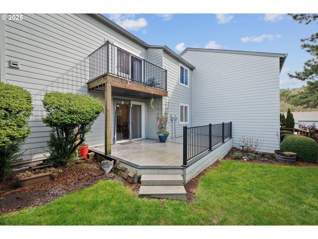 159 Sw FLORENCE Ave C15, Gresham, OR 97080