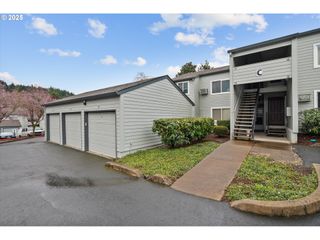 159 Sw FLORENCE Ave C15, Gresham, OR 97080