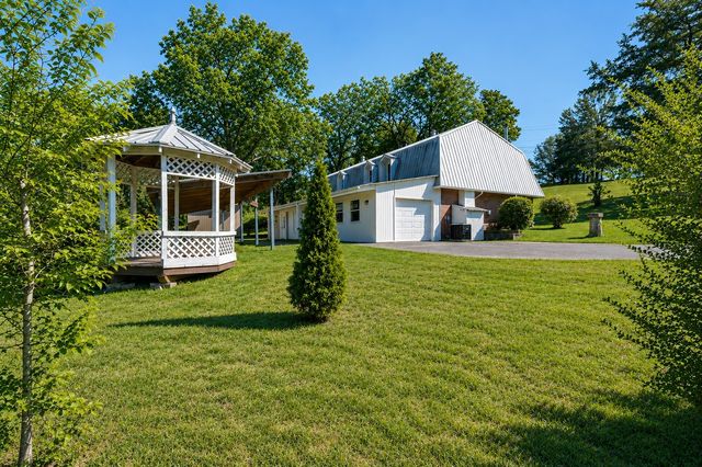5014 Chaffin Dr, Nashville, TN 37221