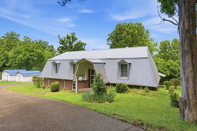 5014 Chaffin Dr, Nashville, TN 37221