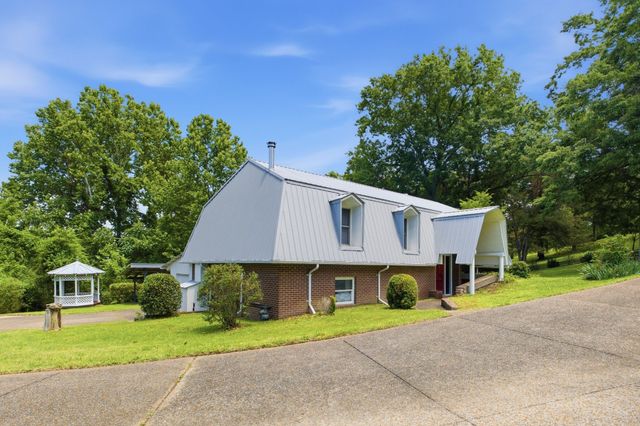 5014 Chaffin Dr, Nashville, TN 37221