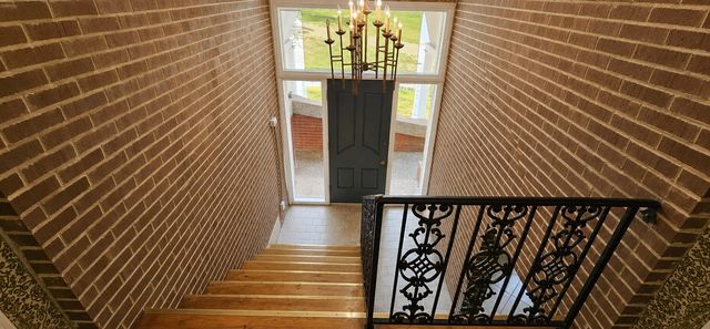 5014 Chaffin Dr, Nashville, TN 37221