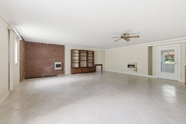 5014 Chaffin Dr, Nashville, TN 37221