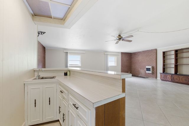 5014 Chaffin Dr, Nashville, TN 37221