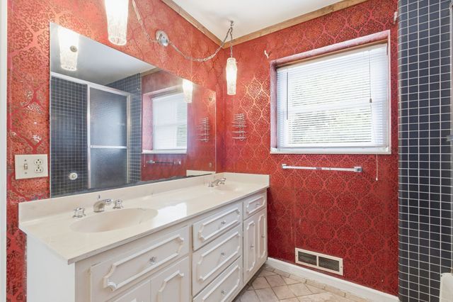 5014 Chaffin Dr, Nashville, TN 37221