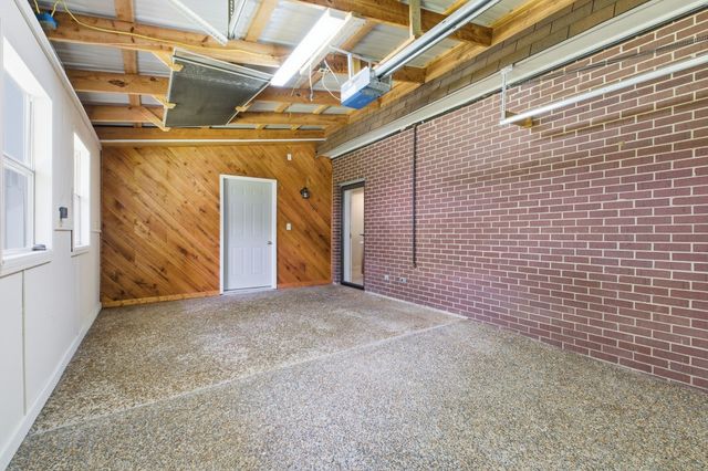 5014 Chaffin Dr, Nashville, TN 37221