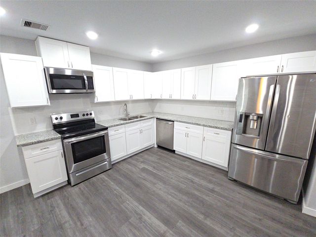 4626 Shreveport Boulevard B, Houston, TX 77028