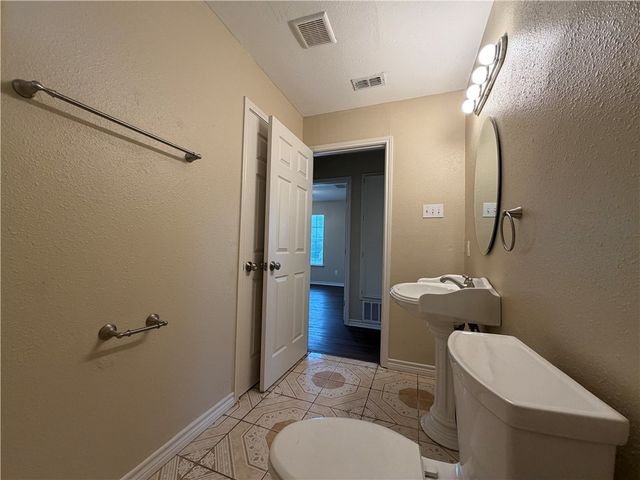 1618 Birch Pl, Corpus Christi, TX 78416