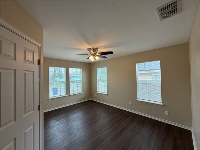 1618 Birch Pl, Corpus Christi, TX 78416