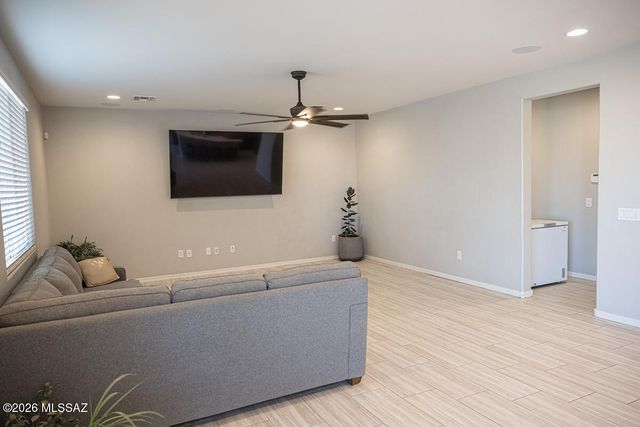 12224 N Amberwood Place, Marana, AZ 85653