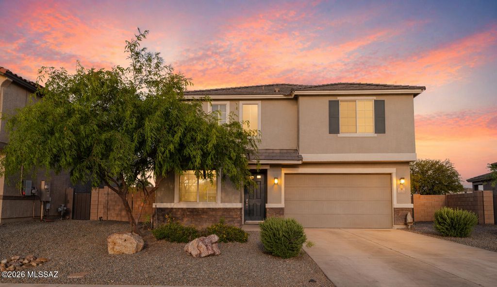 12224 N Amberwood Place, Marana, AZ 85653
