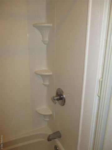 33 Bayview Terrace 1, Newburgh, NY 12550