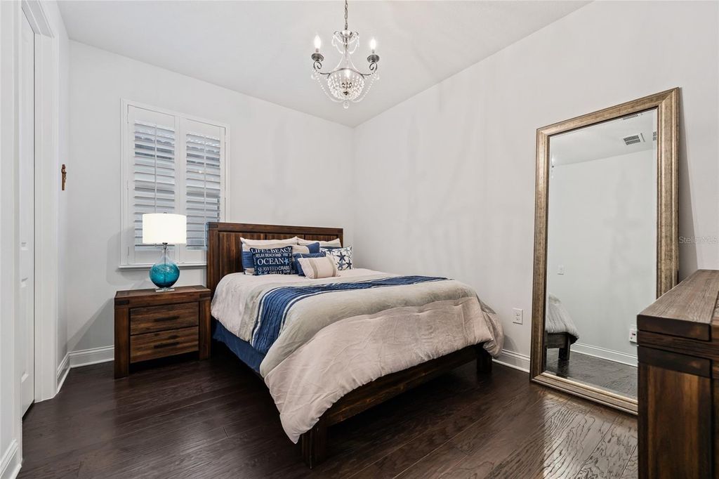 Image 12 of property listing at 10692 ROYAL CYPRESS WAY, Orlando, FL 32836