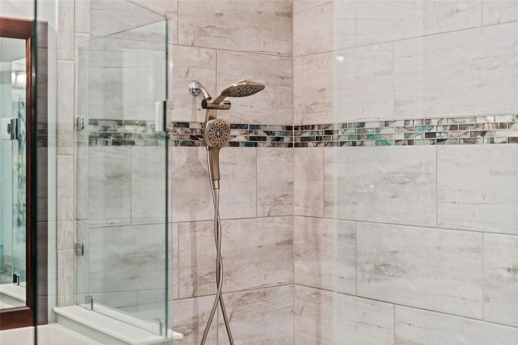 Image 37 of property listing at 10692 ROYAL CYPRESS WAY, Orlando, FL 32836