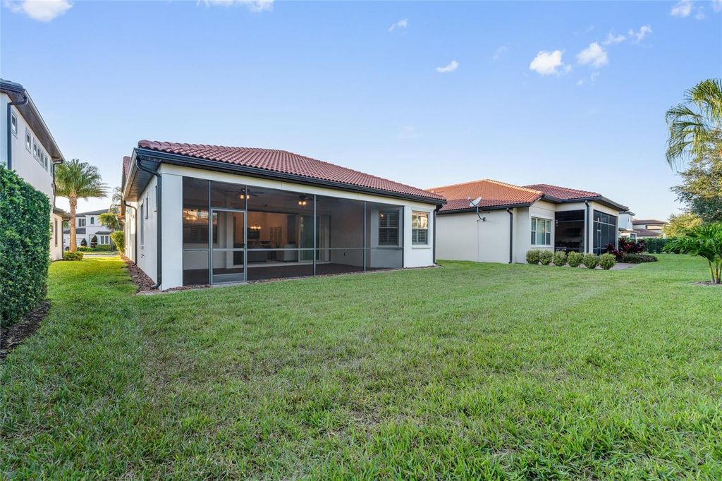 Image 44 of property listing at 10692 ROYAL CYPRESS WAY, Orlando, FL 32836