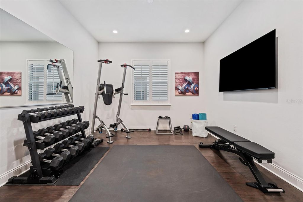 Image 10 of property listing at 10692 ROYAL CYPRESS WAY, Orlando, FL 32836