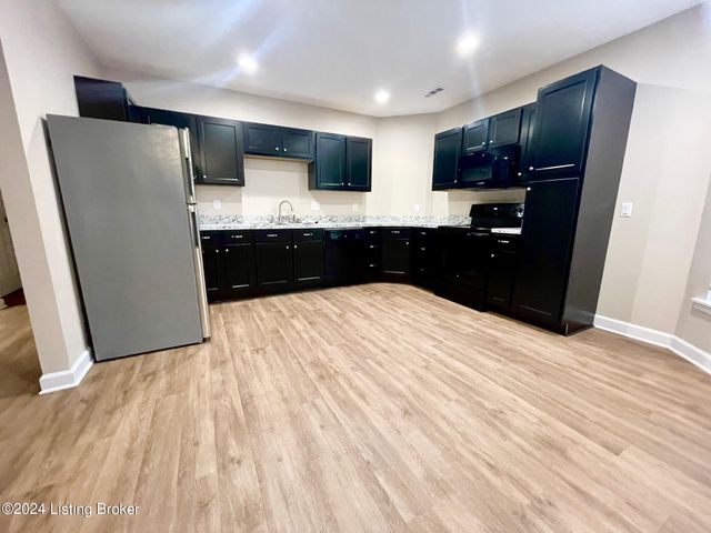 1229 S Floyd St 2, Louisville, KY 40203