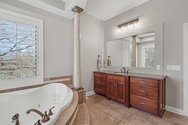 265 W Riverside Road, Ames, IA 50010