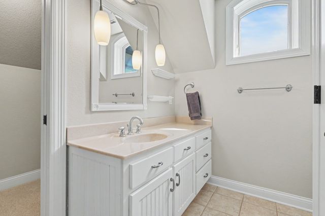 265 W Riverside Road, Ames, IA 50010