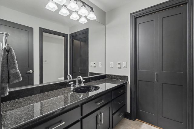 265 W Riverside Road, Ames, IA 50010