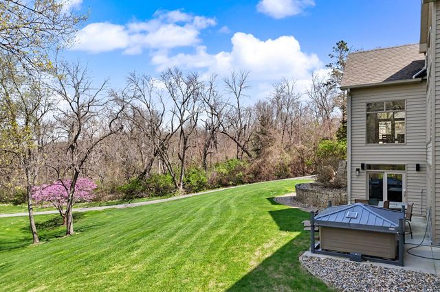 265 W Riverside Road, Ames, IA 50010