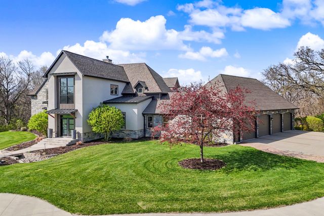 265 W Riverside Road, Ames, IA 50010