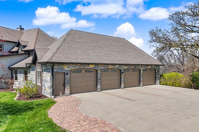 265 W Riverside Road, Ames, IA 50010