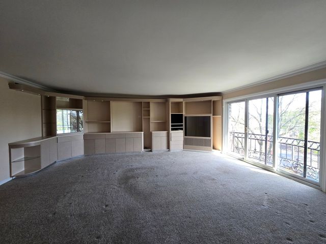 1005 Bonnie Brae Place 5F, River Forest, IL 60305