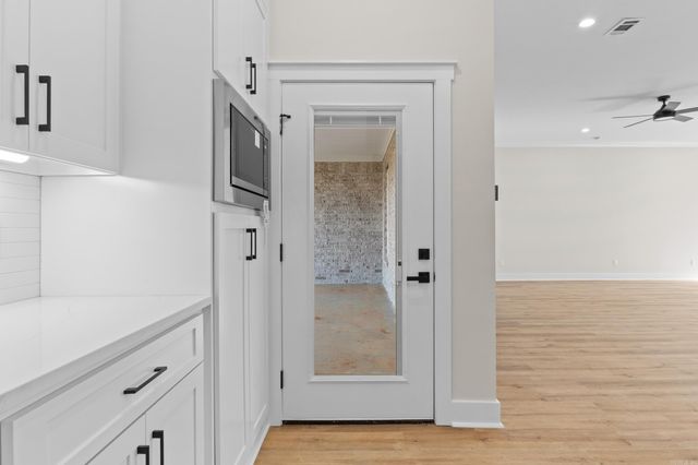 118 Corniche Lane, Maumelle, AR 72113