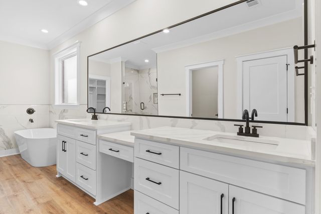 118 Corniche Lane, Maumelle, AR 72113