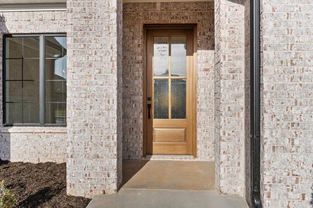 118 Corniche Lane, Maumelle, AR 72113