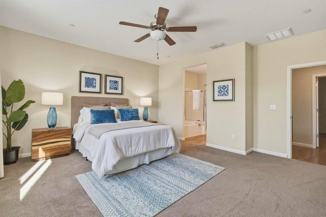 1820 Coastline Ct, Plumas Lake, CA 95961