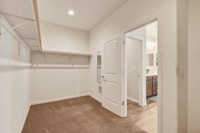 1820 Coastline Ct, Plumas Lake, CA 95961